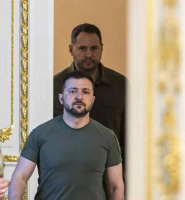 Power Shifts in Kyiv as Zelensky Faces Open Moves to Push Him&nbsp;Out